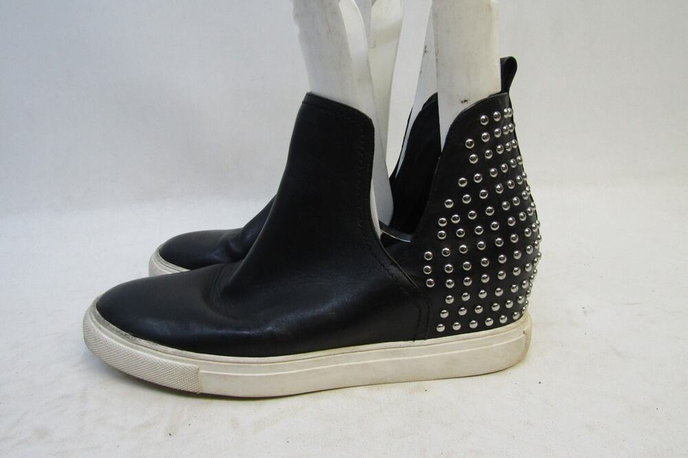Steven By Steve Madden Womens Sz 8.5 Black Leather Wedge Chelsea Studded Bootie